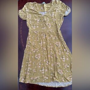American Eagle Floral Midi Dress in Olive Green XS